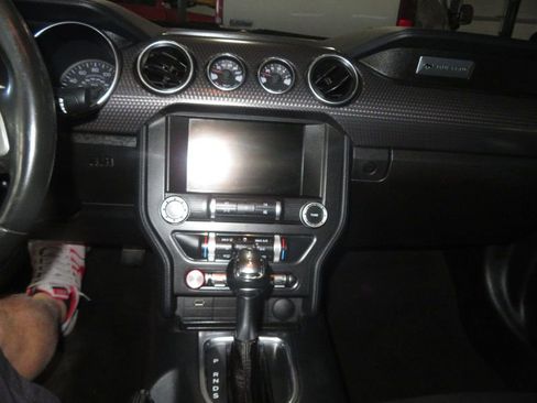 Used 2019 Ford Mustang GT w/ GT Performance Package image 29