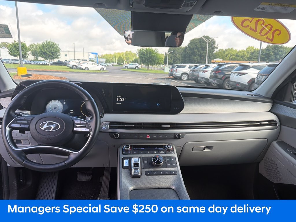 Used 2025 Hyundai Palisade SEL AWD/4WD image 14