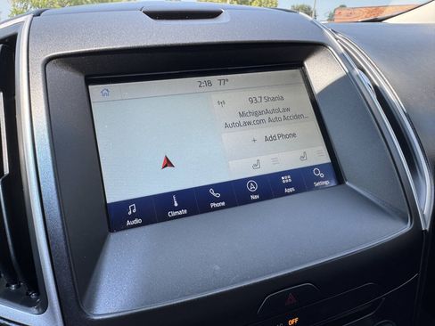 Used 2018 Ford Edge SEL w/ Equipment Group 201A AWD/4WD image 11