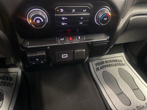 Used 2019 Chevrolet Silverado 1500 Custom w/ Custom Value Package image 25