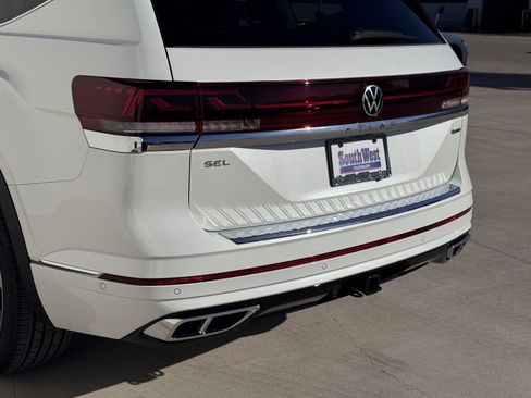 New 2026 Volkswagen Atlas SEL Premium R-Line AWD/4WD image 7