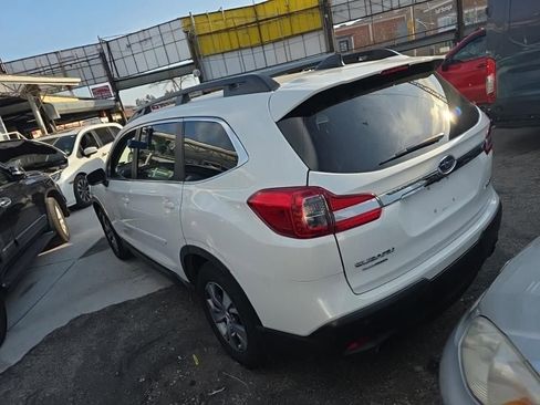 Used 2020 Subaru Ascent Premium w/ Convenience Package image 3