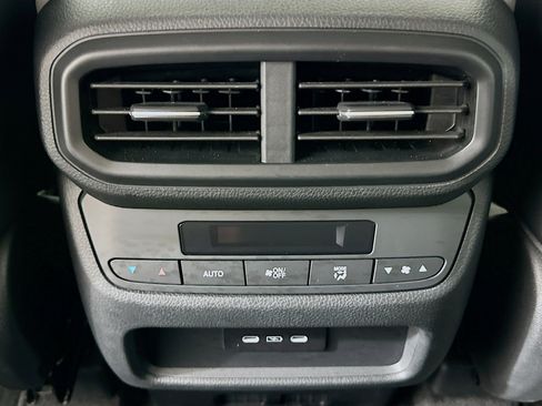 Used 2024 Honda Pilot EX-L image 26