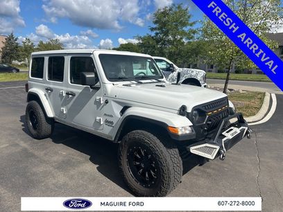 Used 2019 Jeep Wrangler Unlimited Sahara w/ Uconnect 4C Nav & Sound Group