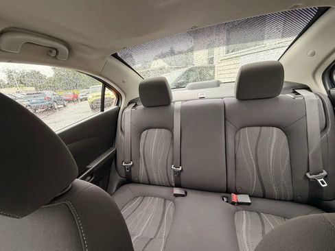 Used 2018 Chevrolet Sonic LT FWD image 41