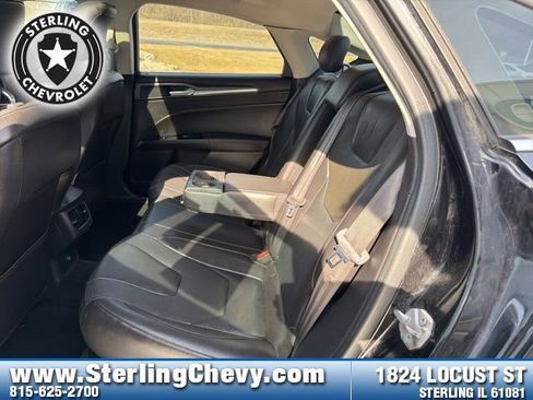 Used 2014 Ford Fusion Titanium image 23