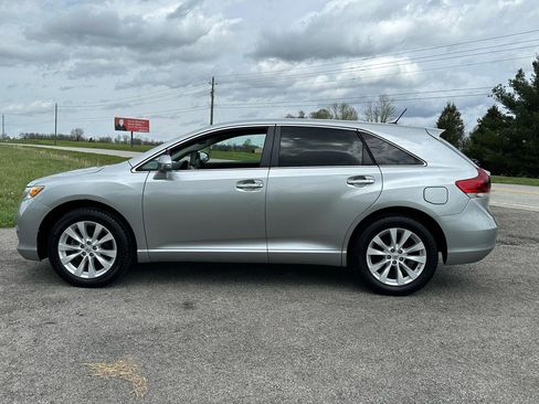 Used 2015 Toyota Venza XLE image 5