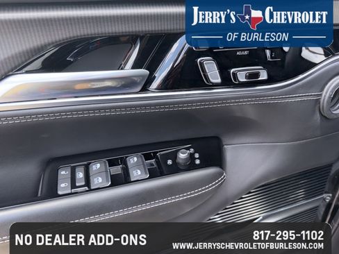 Used 2023 Jeep Grand Wagoneer Series II w/ Quick Order Packagew 28T AWD/4WD image 14