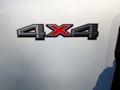 Used 2024 Ford F250 XLT image 11