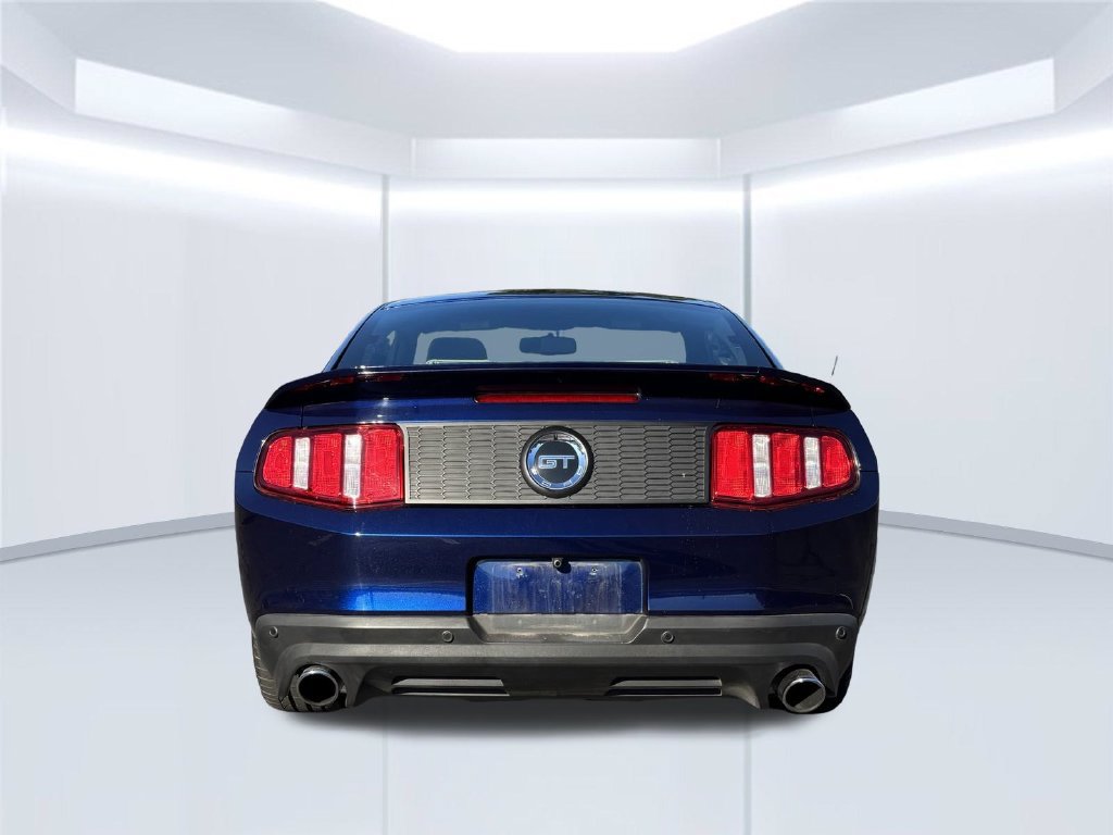 Used 2012 Ford Mustang GT Premium w/ HID Headlamps & Security Pkg RWD image 5