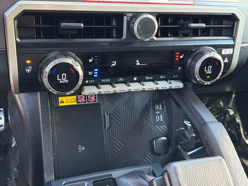 Used 2026 Toyota Tacoma TRD Sport w/ TRD Sport Premium Package AWD/4WD image 31