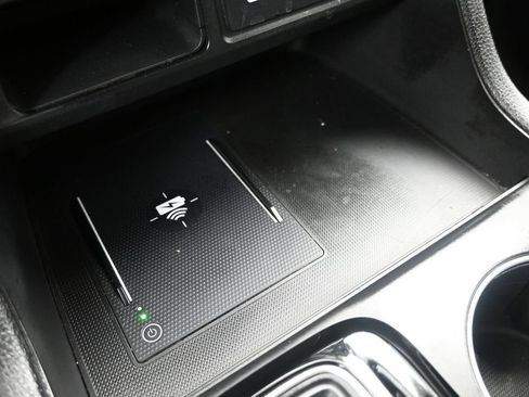 Used 2023 Honda Pilot Touring image 13