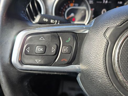 Used 2021 Jeep Wrangler Unlimited Sahara AWD/4WD image 12