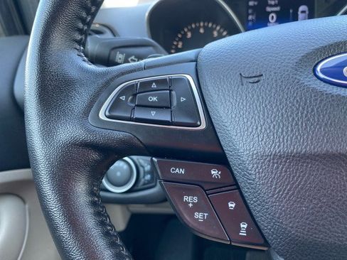 Used 2017 Ford Escape Titanium w/ Equipment Group 301A AWD/4WD image 21