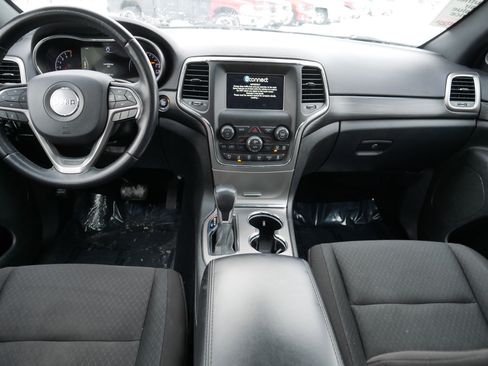 Used 2021 Jeep Grand Cherokee Laredo image 10