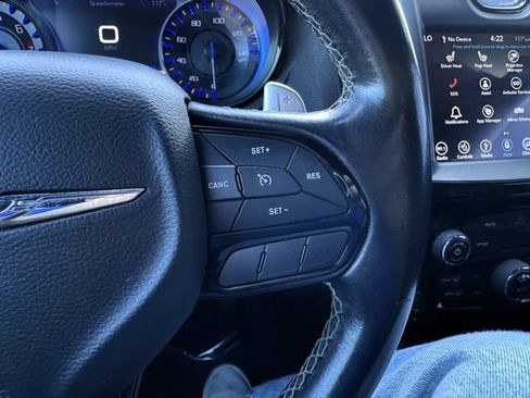 Used 2019 Chrysler 300 S AWD/4WD image 28