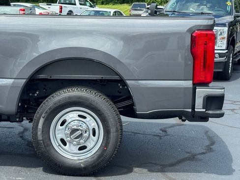 New 2025 Ford F350 XL w/ XL Driver Assist Package RWD image 35