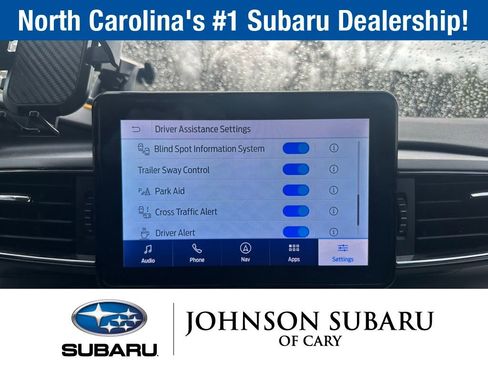 Used 2022 Ford Explorer XLT w/ Equipment Group 202A image 11