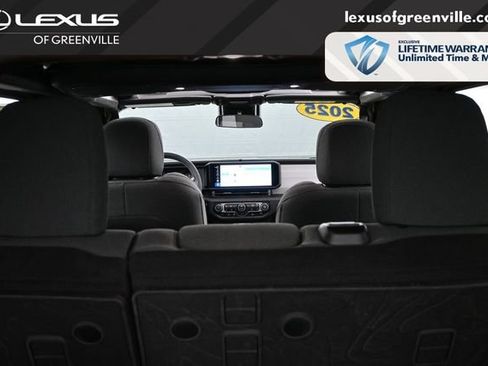 Used 2025 Jeep Wrangler Unlimited Sport AWD/4WD image 28