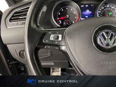Used 2021 Volkswagen Tiguan SE R-Line AWD/4WD image 23