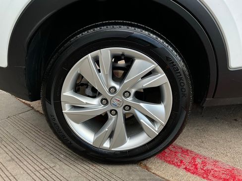 Used 2025 Buick Encore GX Preferred image 9