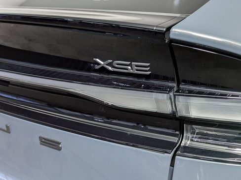 Used 2023 Toyota Prius Prime image 14