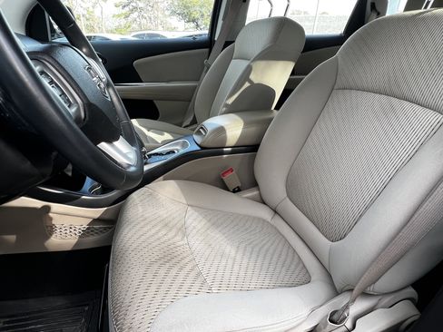 Used 2014 Dodge Journey American Value Package w/ Flexible Seating Group image 17