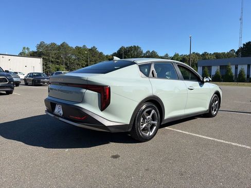 Used 2025 Kia K4 FWD image 8