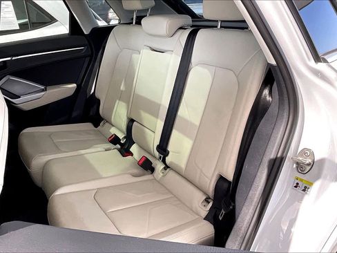 Used 2023 Audi Q3 2.0T Premium w/ Convenience Package image 21