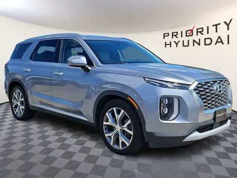 Used 2020 Hyundai Palisade SEL FWD image 3