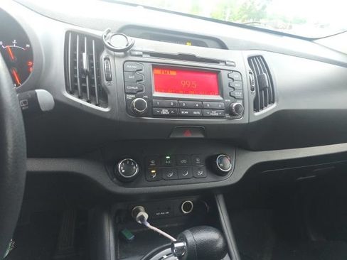 Used 2011 Kia Sportage LX w/ Convenience Pkg 2 FWD image 5