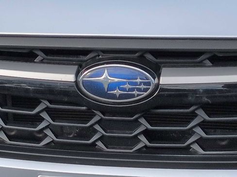 Used 2019 Subaru Crosstrek 2.0i Premium image 12