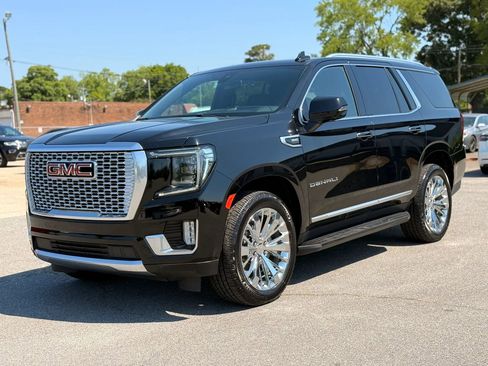 Used 2021 GMC Yukon Denali AWD/4WD image 5