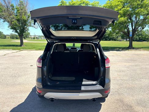 Used 2015 Ford Escape SE image 30