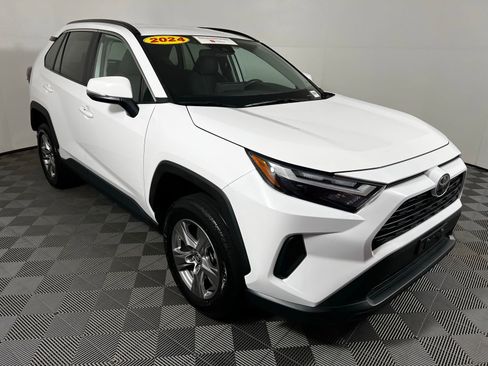 Certified 2024 Toyota RAV4 XLE FWD image 3