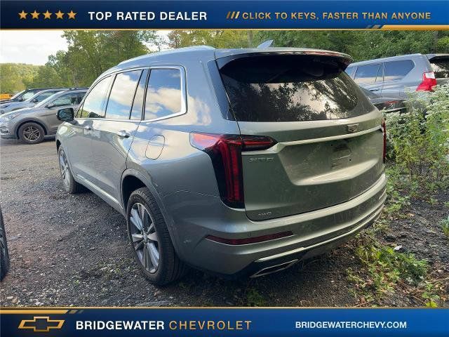 Used 2024 Cadillac XT6 Premium Luxury w/ Technology Package AWD/4WD image 3