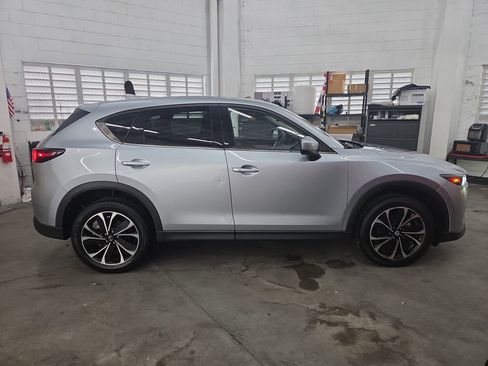 Used 2023 MAZDA CX-5 AWD 2.5 S w/ Premium Package image 4