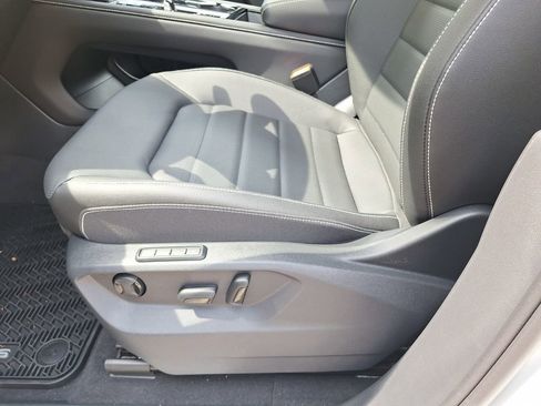 New 2026 Volkswagen Atlas Cross Sport SEL R-Line image 18