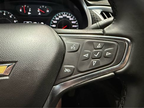 Used 2024 Chevrolet Malibu LT w/ Midnight Edition image 11