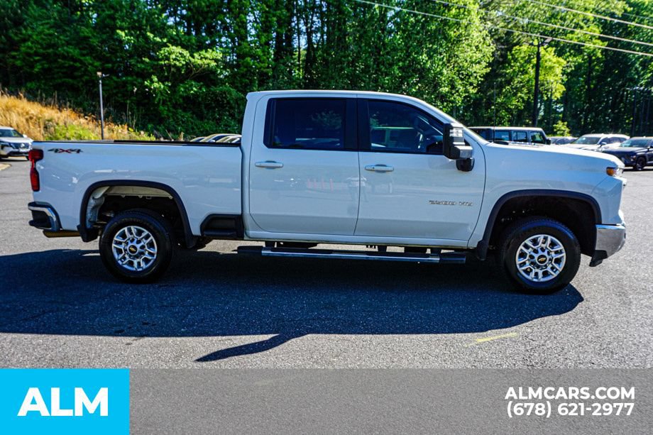 Used 2025 Chevrolet Silverado 2500 LT w/ Convenience Package AWD/4WD image 8