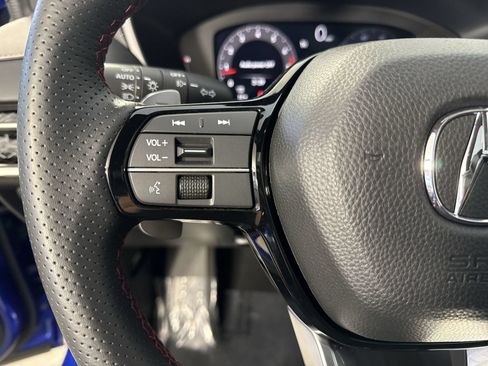 Certified 2025 Acura ADX A-Spec AWD/4WD image 13