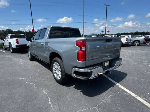 Used 2025 Chevrolet Silverado 1500 LTZ w/ LTZ Premium Package AWD/4WD image 8