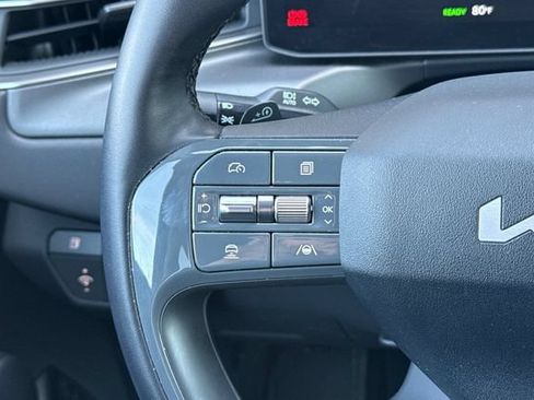 Certified 2024 Kia EV9 Light Long Range RWD image 32