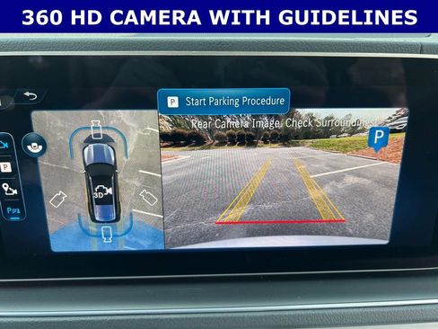 Used 2025 Mercedes-Benz GLS 450 4MATIC image 4