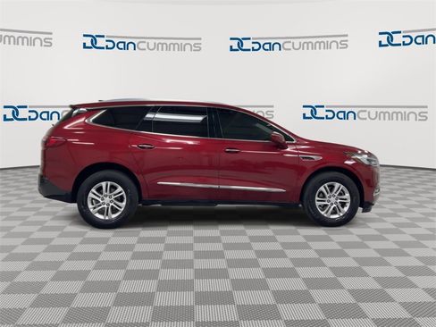 Used 2019 Buick Enclave Essence image 9