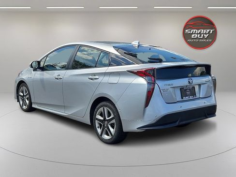 Used 2016 Toyota Prius Four Touring w/ Premium Convenience Package FWD image 7