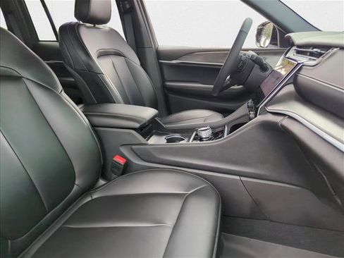 Used 2025 Jeep Grand Cherokee Limited 4xe image 26