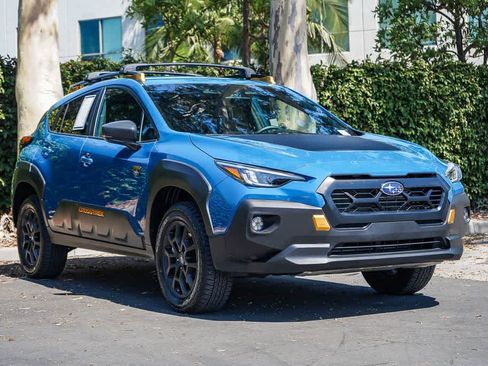 Used 2025 Subaru Crosstrek 2.5i Wilderness w/ Crosstrek Mirror Package AWD/4WD image 3