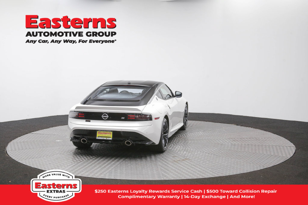 Used 2025 Nissan Z Performance w/ Floor Mat Package RWD image 37