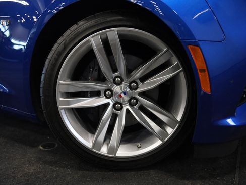 Used 2018 Chevrolet Camaro SS RWD image 10